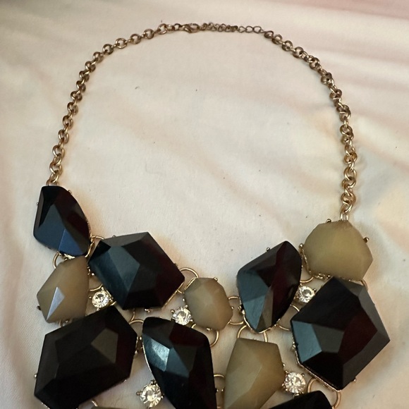 Black and Brown Stone Statement Piece Necklace - Picture 4 of 5